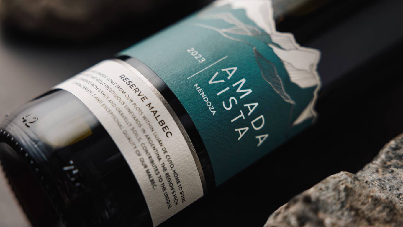 Close up of Amada Vista Malbec which is one of the best Malbec wines at Virgin Wines