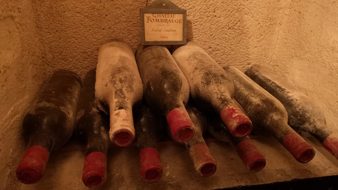 Old Vintage Bottles, Chateau Fombrauge