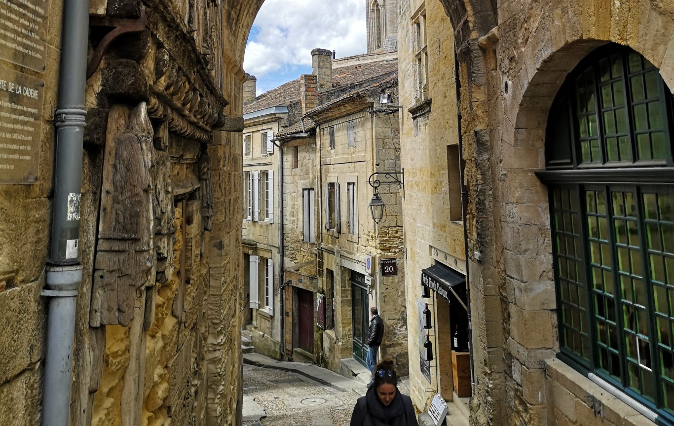 Street Arch in St Emilion, France